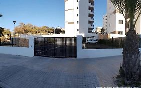 Beautiful Apartment Close To The Sea
