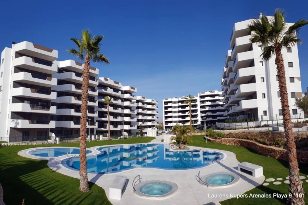 Beautiful Apartment Close To The Sea Arenales del Sol Buitenkant foto