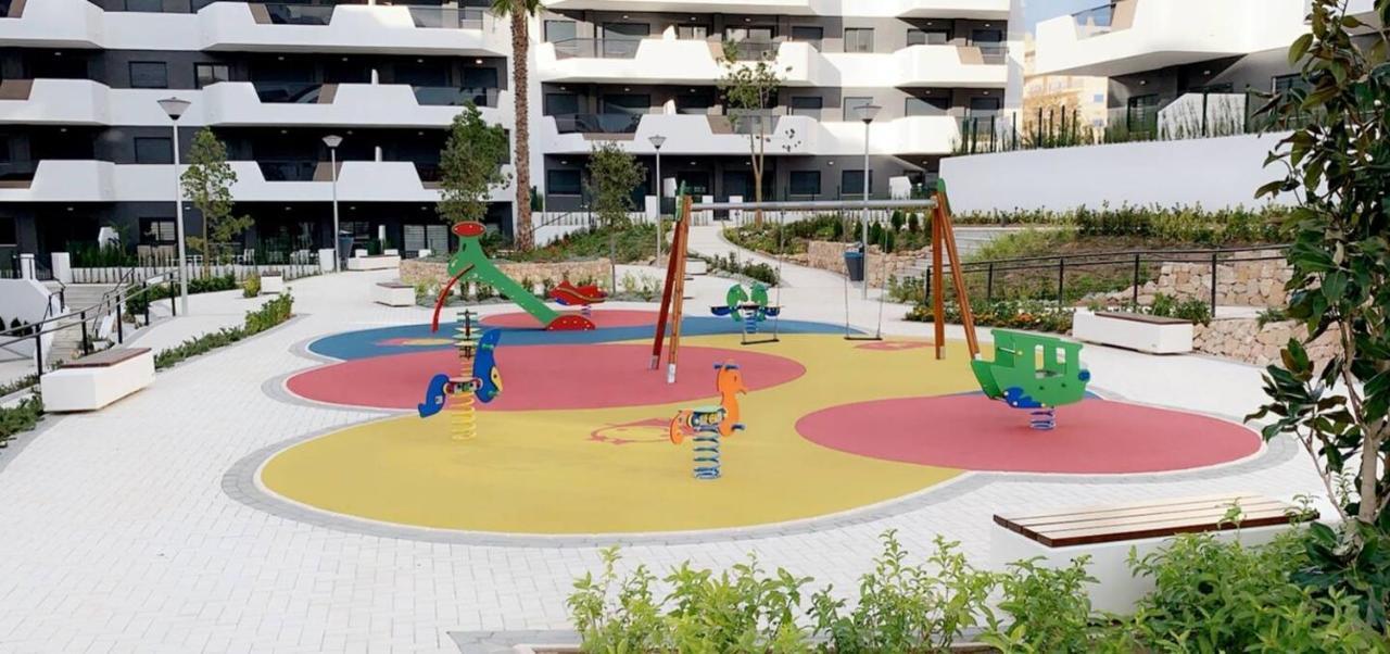 Beautiful Apartment Close To The Sea Arenales del Sol Buitenkant foto