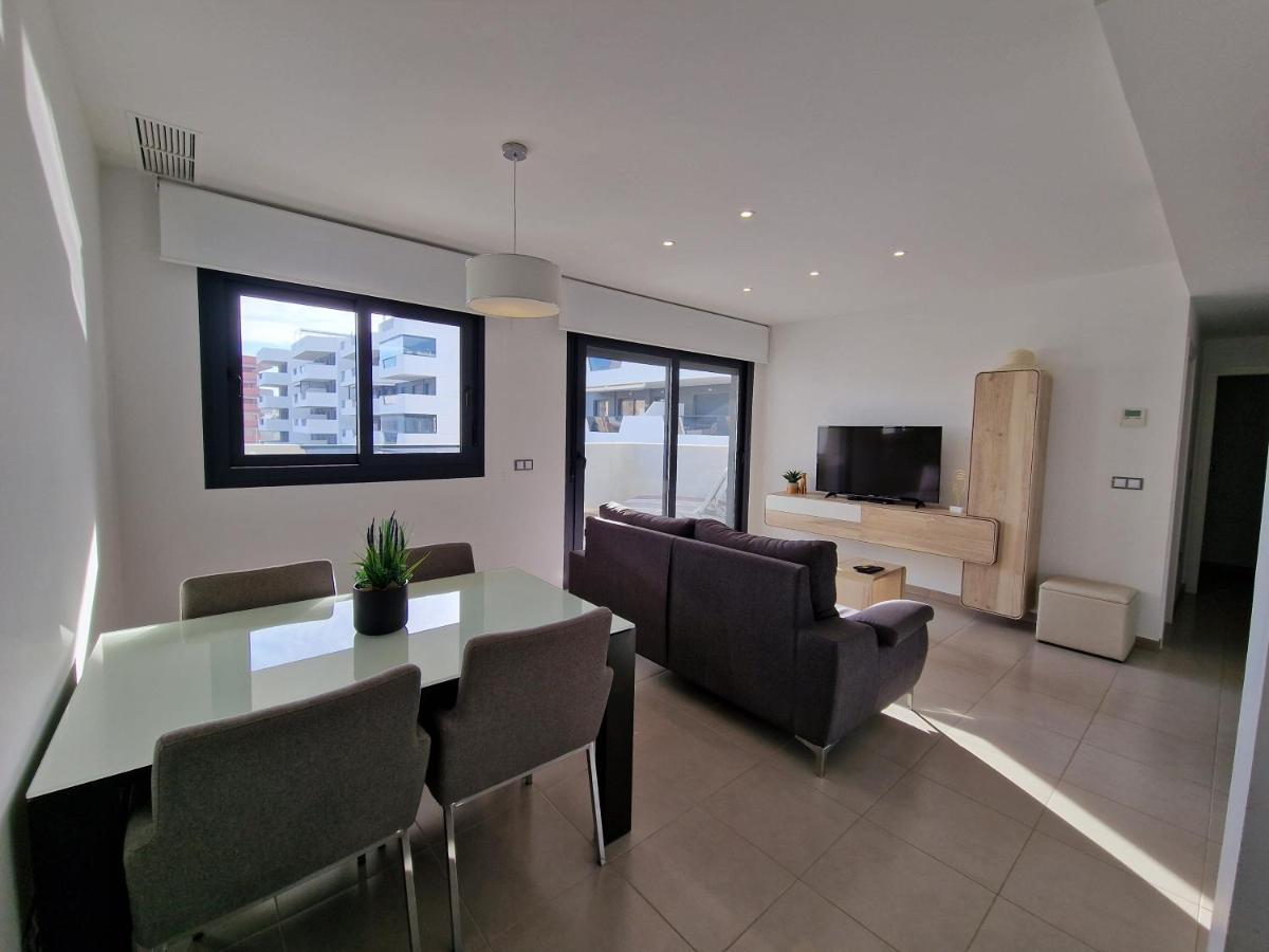 Beautiful Apartment Close To The Sea Arenales del Sol Buitenkant foto